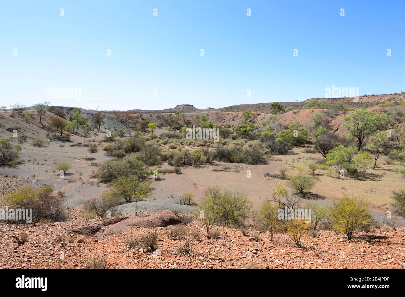I crateri di Henbury sono il luogo di un impatto del meteorite, l'autostrada di Stuart, il territorio del Nord, NT, Australia Foto Stock