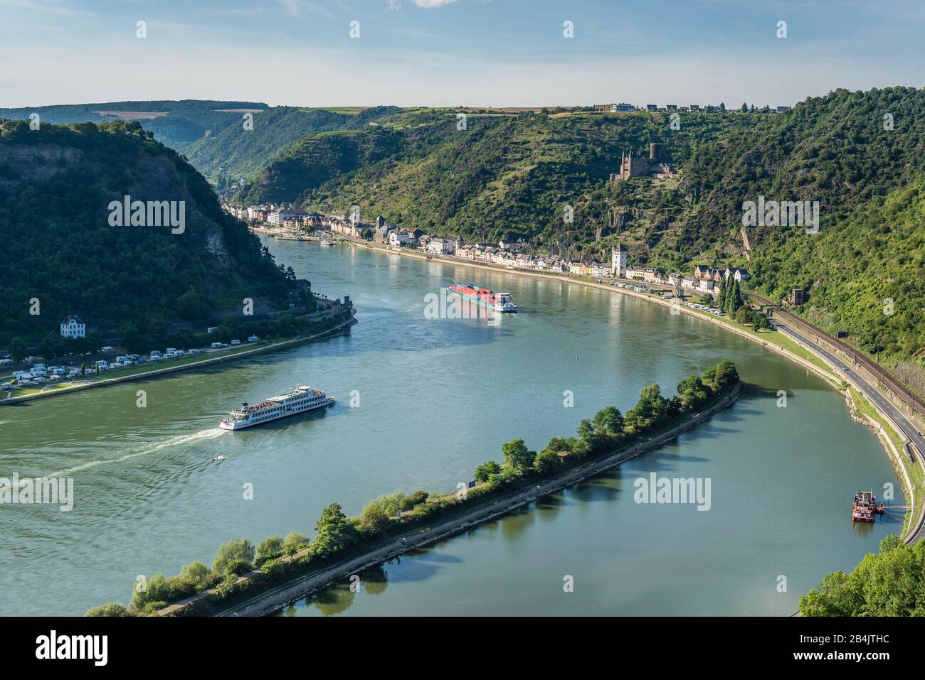 Vista panoramica del Reno centrale dal Loreley, da vedere: San Goarshausen, castello Katz, mouse castello, campeggio Loreleyblick, porto, Patrimonio dell'Umanità UNESCO alta Valle del Reno centrale, Foto Stock