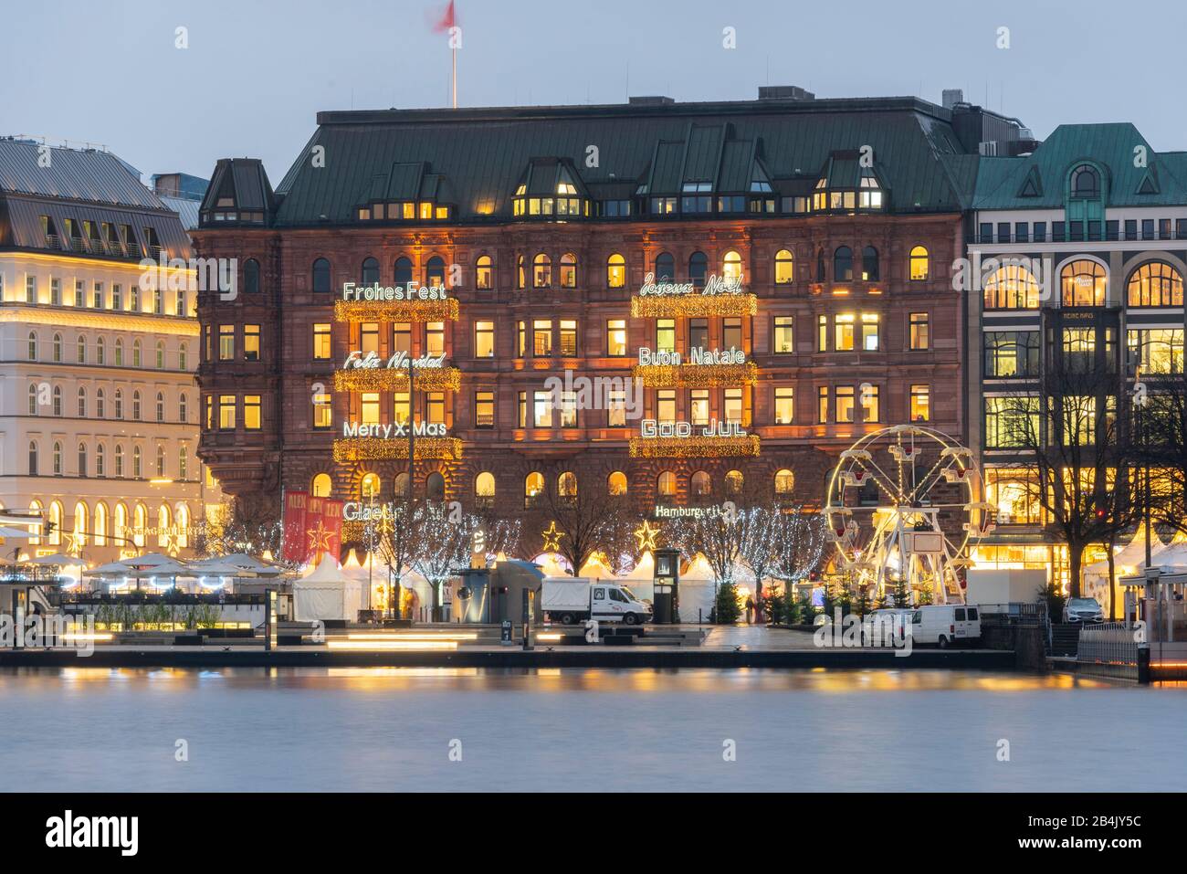 Germania, Amburgo, Hamburger Hof, Hotel, Auguri Di Natale Multilingue, Alsterufer. Foto Stock