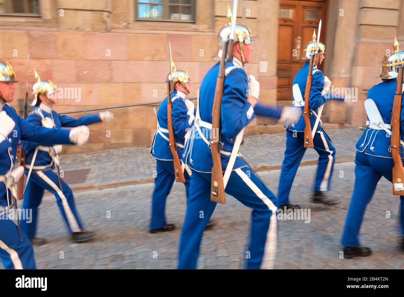 Le Guardie reali, Högvakte, guardie di fanteria delle Forze armate svedesi hanno il compito di proteggere la famiglia reale svedese, Stoccolma, Svezia Foto Stock