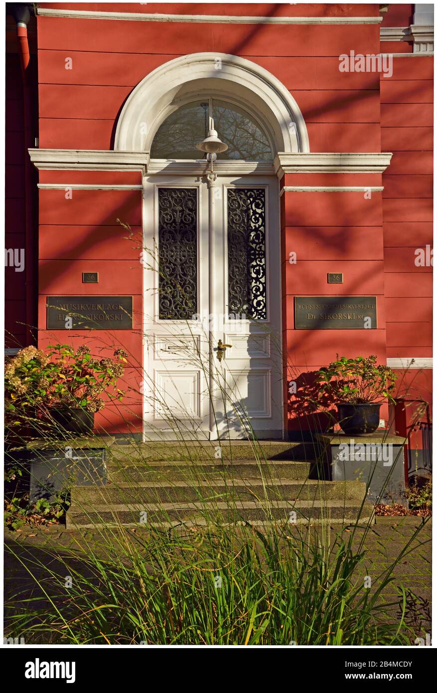 Europa, Germania, Amburgo, Rotherbaum, architettura, casa di facciata, anni fondatori, portale d'ingresso, editore musicale Haus Sikorski Foto Stock