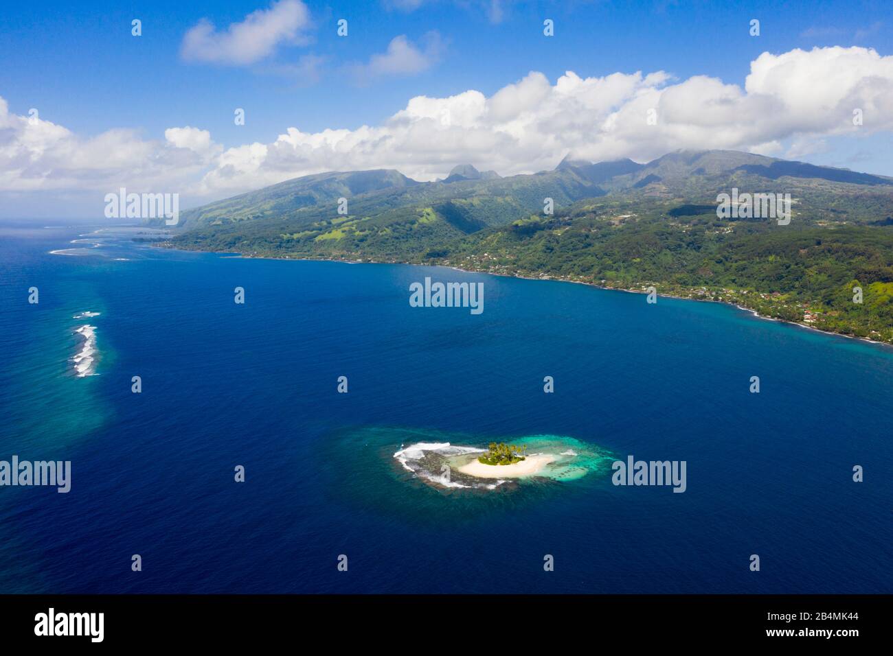 Isola di fronte a Mitirapa, Tahiti, Polinesia Francese Foto Stock