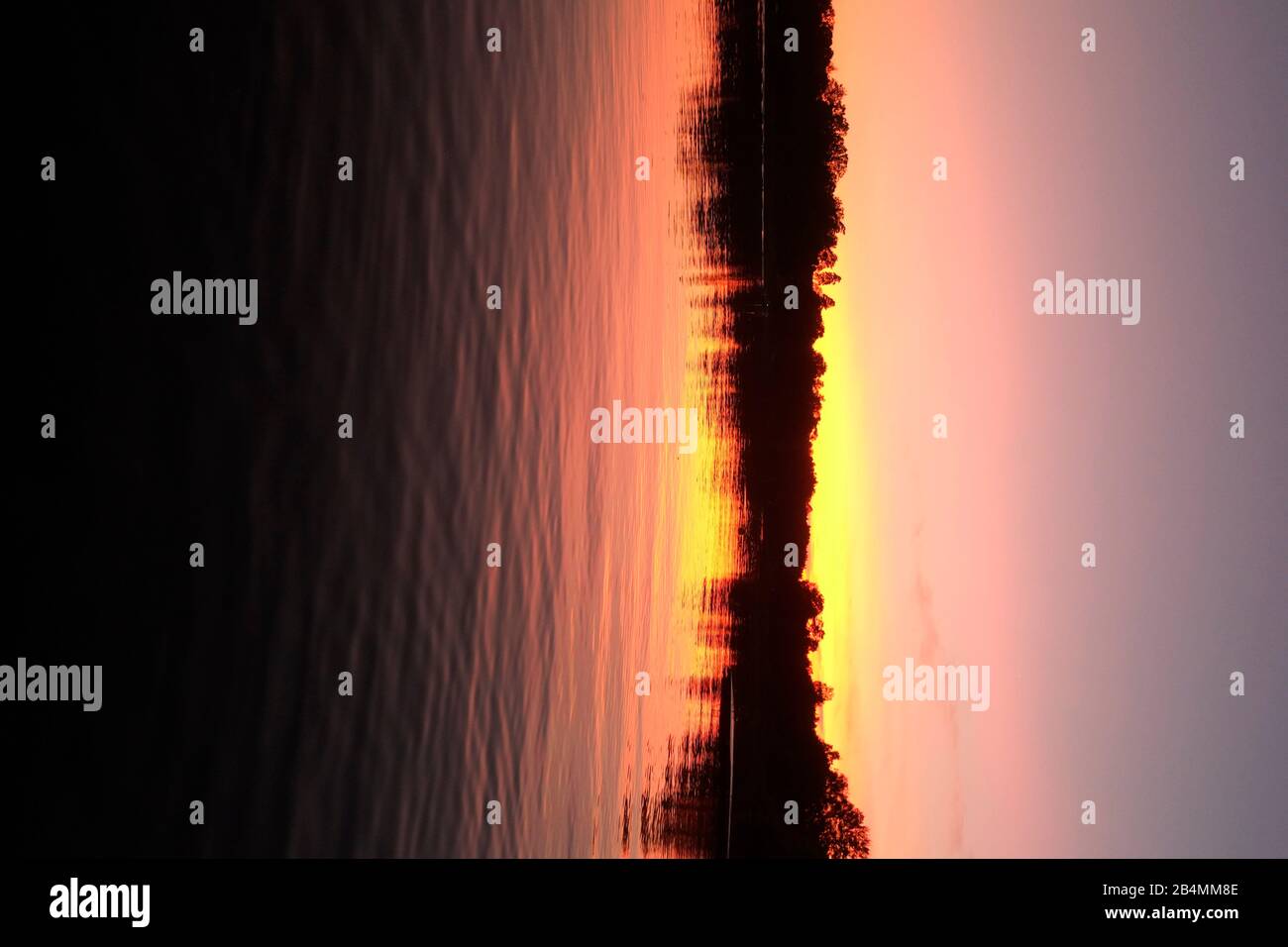 Tramonto sul Lago di Mälaren, vicino a Stoccolma, Svezia Foto Stock