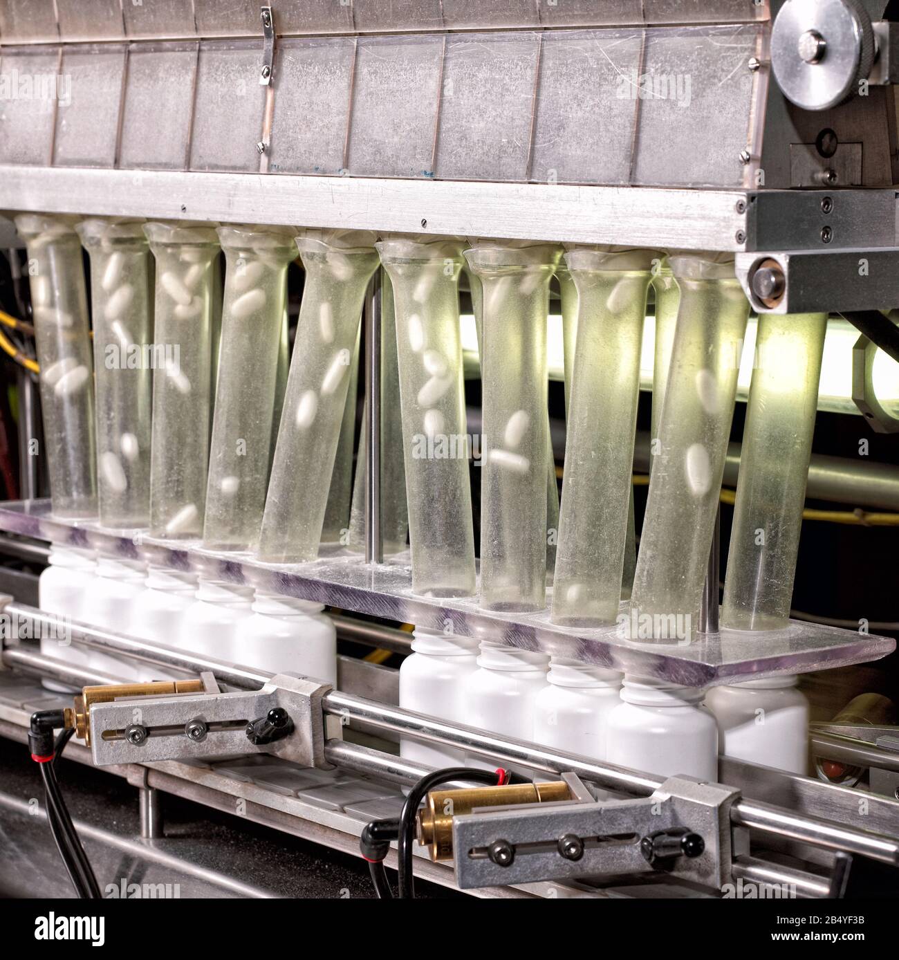 La pillola contatore in un prodotto farmaceutico impianto di lavorazione. Foto Stock