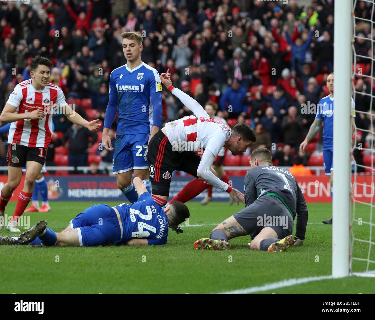 Sunderland, Regno Unito. 07th marzo 2020. Kyle Lafferty segna l'obiettivo di apertura di Sunderland durante la partita Sky Bet League 1 tra Sunderland e Gillingham allo Stadium Of Light, Sunderland sabato 7th marzo 2020. (Credit: Martin Swinney | MI News) La Fotografia può essere utilizzata solo per scopi editoriali di giornali e/o riviste, licenza richiesta per uso commerciale Credit: Mi News & Sport /Alamy Live News Foto Stock