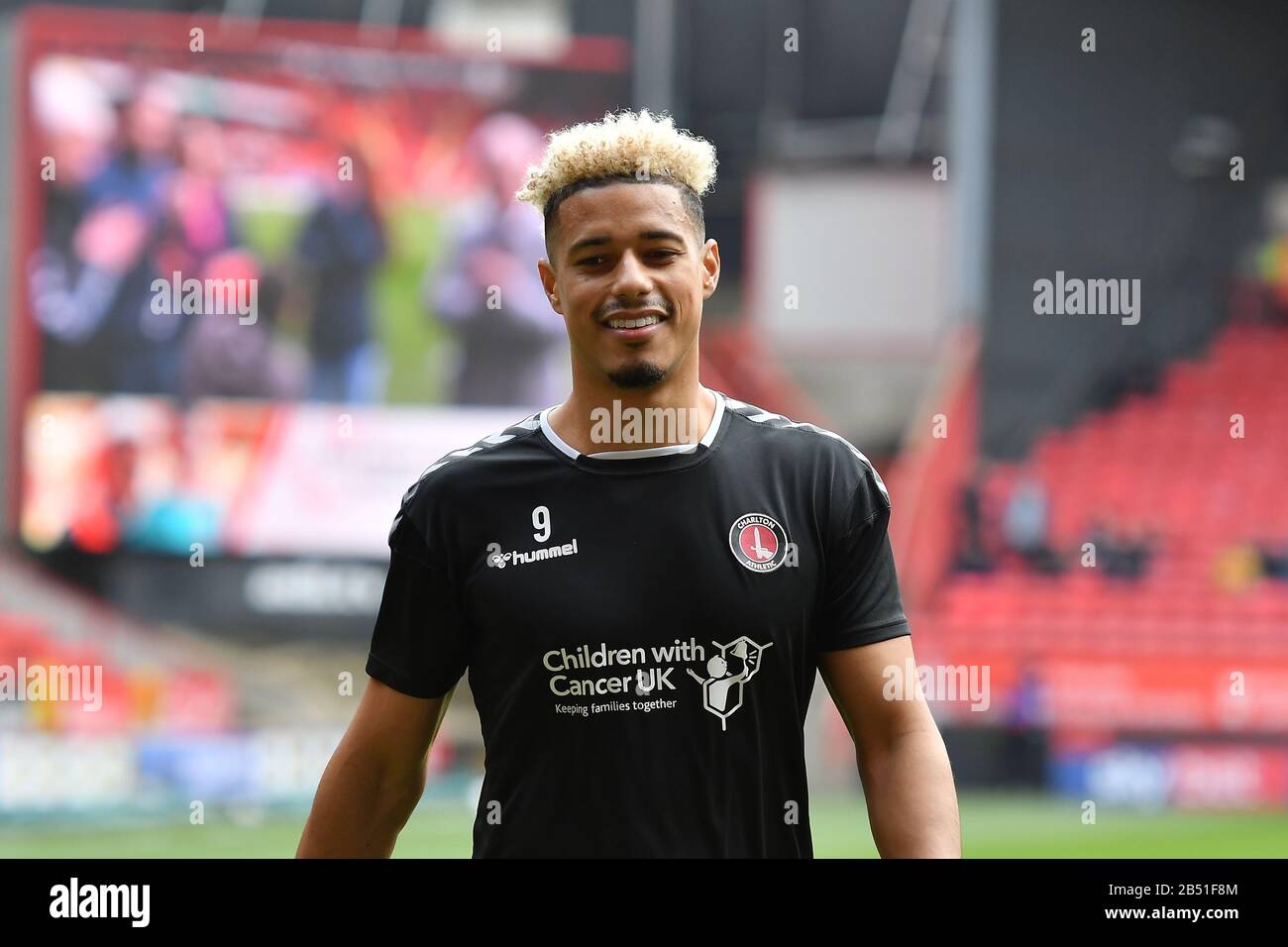 Londra, Regno Unito. 07th Mar, 2020. Lyle Taylor di Charlton durante la partita Sky Bet Championship tra Charlton Athletic e Middlesbrough a The Valley, Londra, sabato 7th marzo 2020. (Credit: Ivan Yordanov | MI News) La Fotografia può essere utilizzata solo per scopi editoriali di giornali e/o riviste, licenza richiesta per uso commerciale Credit: Mi News & Sport /Alamy Live News Foto Stock