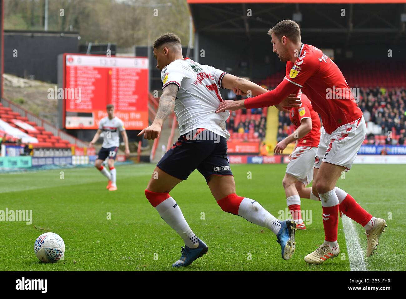 Londra, Regno Unito. 07th Mar, 2020. Marcus Tavernier di Middlesbrough battaglie per il possesso Wit ben Purrington di Charlton durante la partita Sky Bet Championship tra Charlton Athletic e Middlesbrough a Valley, Londra, sabato 7th marzo 2020. (Credit: Ivan Yordanov | MI News) La Fotografia può essere utilizzata solo per scopi editoriali di giornali e/o riviste, licenza richiesta per uso commerciale Credit: Mi News & Sport /Alamy Live News Foto Stock