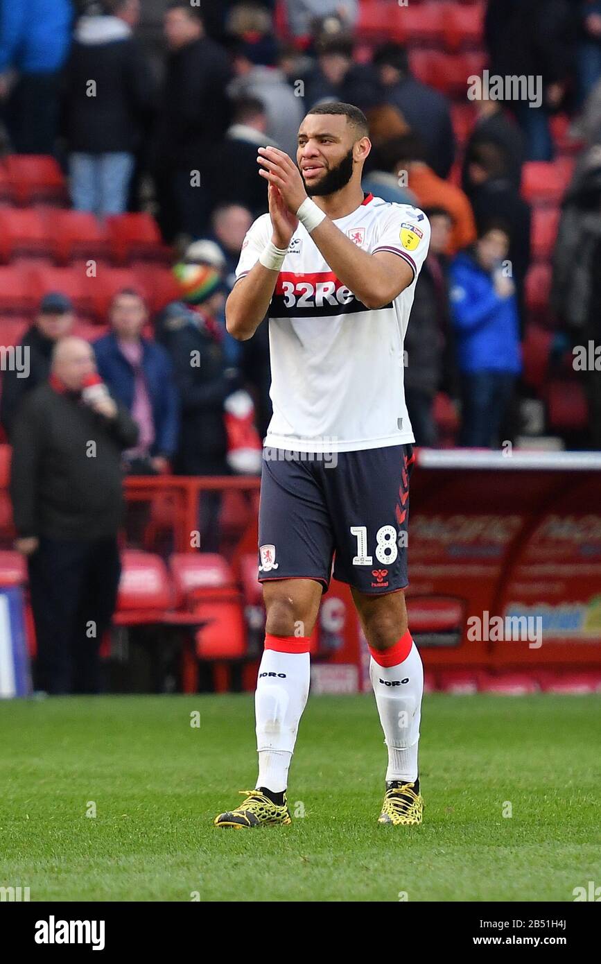 Londra, Regno Unito. 07th Mar, 2020. Harold Moukoudi di Middlesbrough applaude i tifosi durante la partita Sky Bet Championship tra Charlton Athletic e Middlesbrough a The Valley, Londra, sabato 7th marzo 2020. (Credit: Ivan Yordanov | MI News) La Fotografia può essere utilizzata solo per scopi editoriali di giornali e/o riviste, licenza richiesta per uso commerciale Credit: Mi News & Sport /Alamy Live News Foto Stock