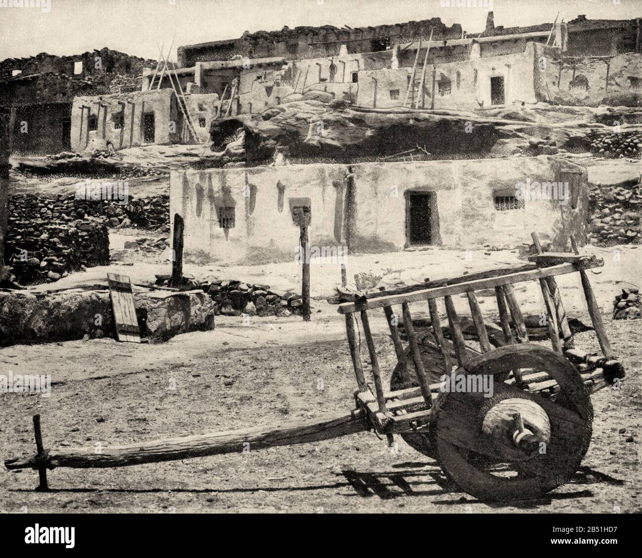 Adobe Case, New Mexico, Stati Uniti. Vecchia fotografia fine del 19th secolo da Portfolio di Fotografie di John L Stoddard 1899 Foto Stock