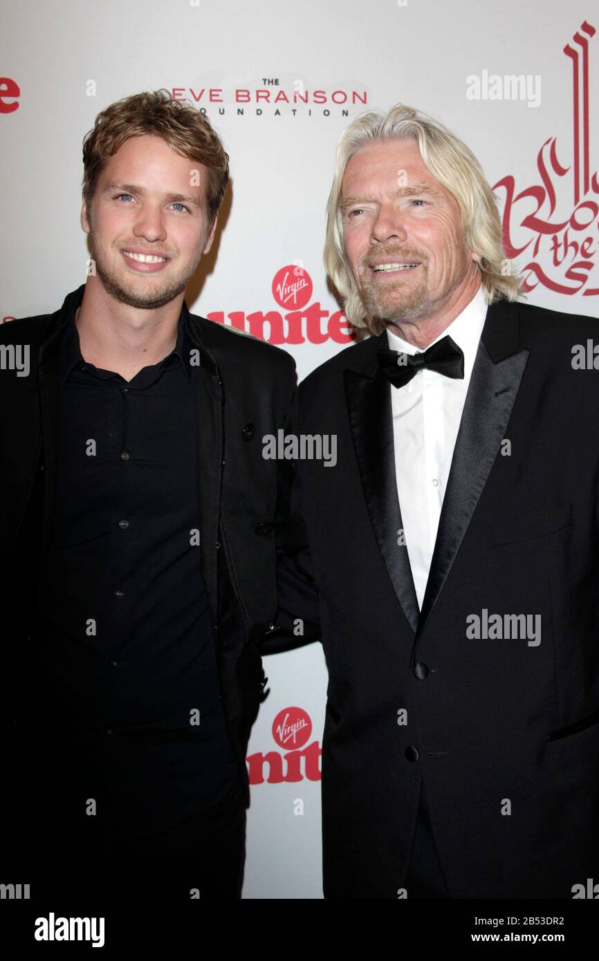 16 novembre 2011, Los Angeles, CA, USA: Los ANGELES - 16 NOVEMBRE: Richard Branson al 5th Annual Rock The Kasbah Event al Boulevard3 il 16 novembre 2011 a Los Angeles, CA (Credit Image: © Kay Blake/ZUMA Wire) Foto Stock