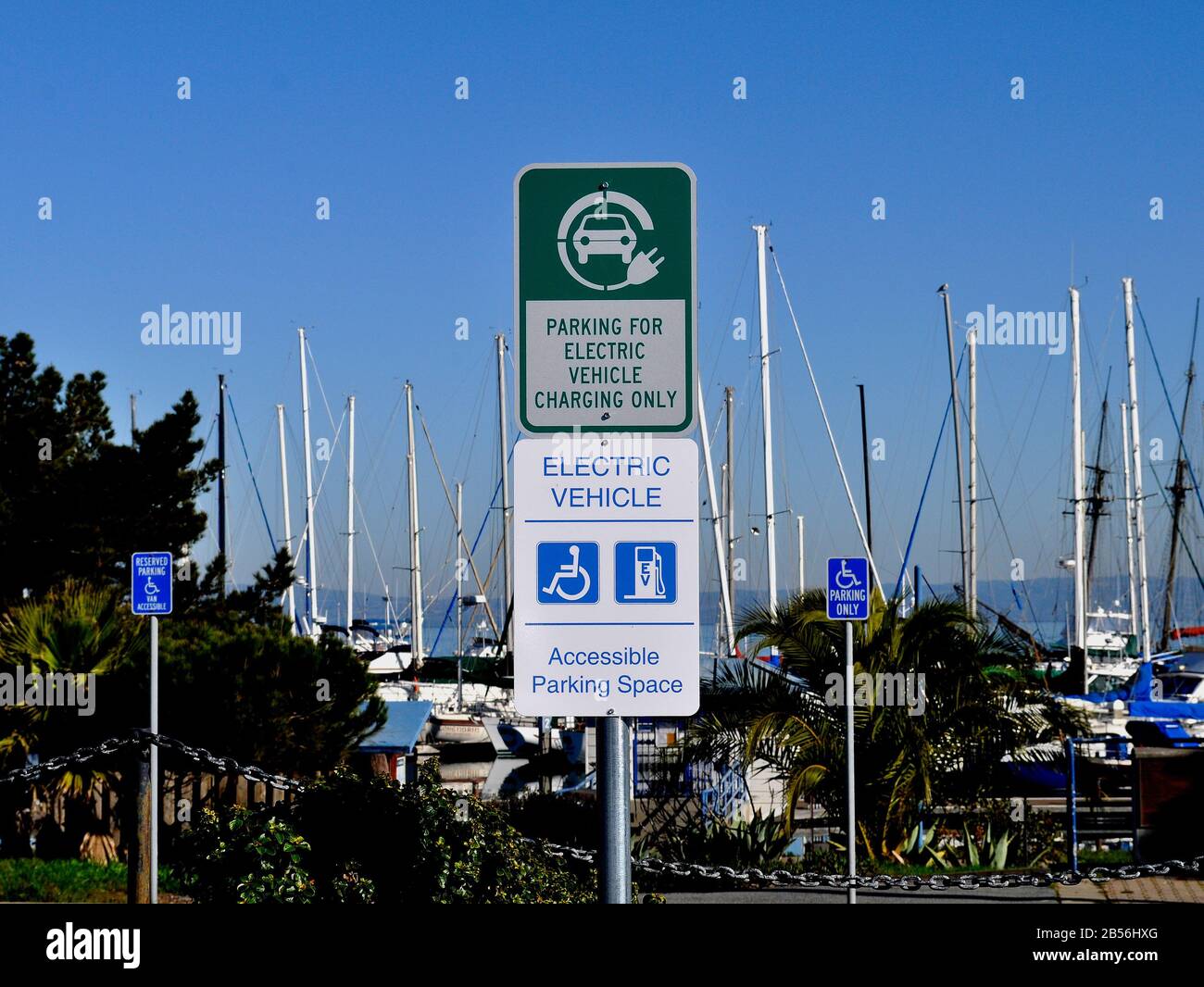 Parcheggio a pagamento solo a Brisbane Marina, Brisbane, California Foto Stock