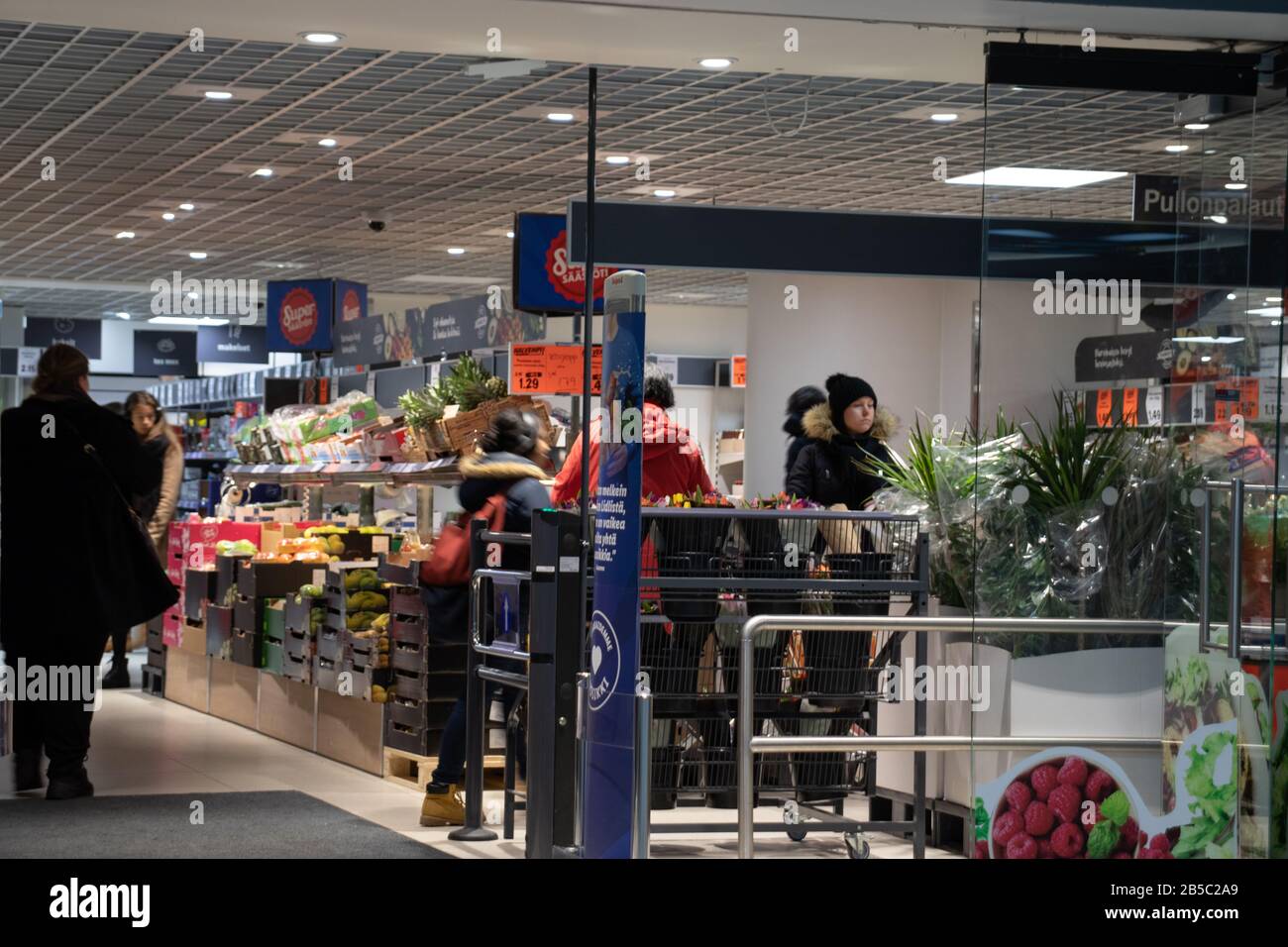 Helsinki, Finlandia - 3 Marzo 2020: Negozio Interno Vista, Editoriale Illustrativo Foto Stock