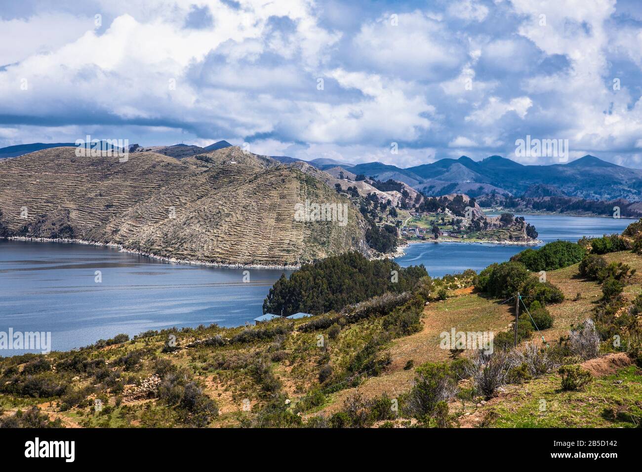 Vista panoramica da Isla del Sol isola sul lago Titicaca, Bolivia. Sud America. Foto Stock