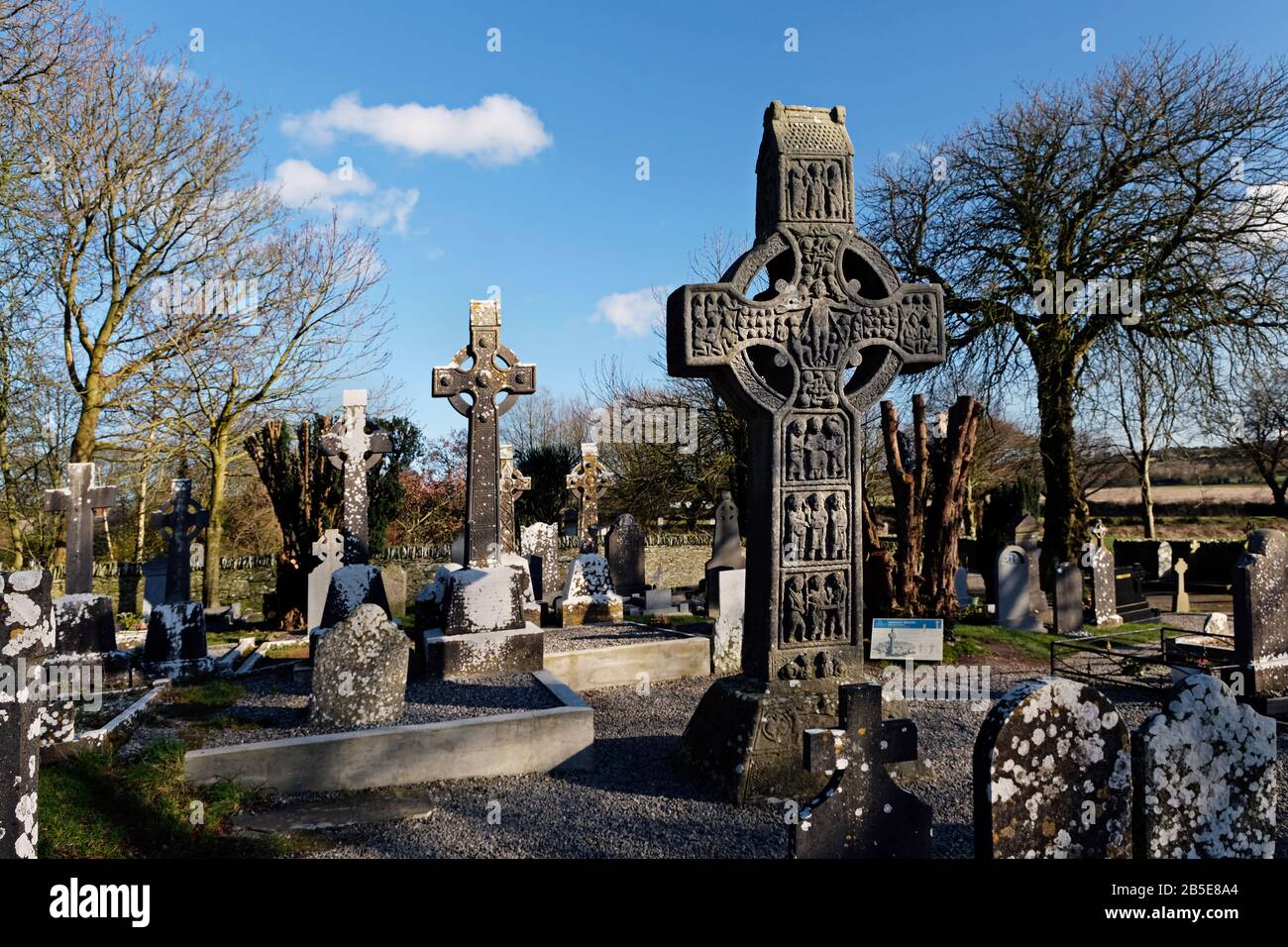 Antiche Croci Celtiche Nella Vecchia Abbazia Di Monasterboice, Co. Louth Irlanda Foto Stock
