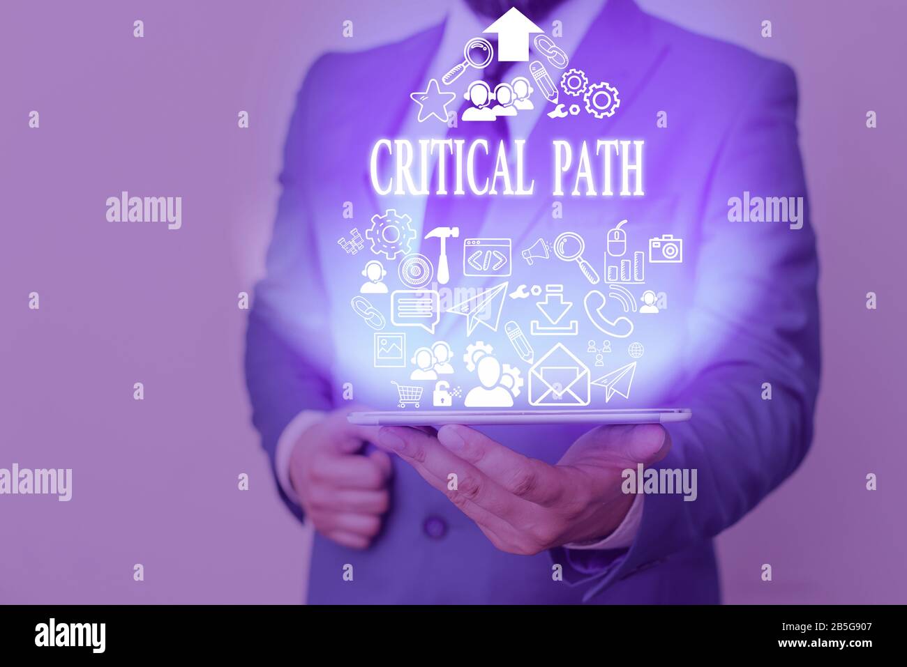Testo della scrittura percorso critico. Foto concettuale sequenza di fasi di un progetto che richiede il tempo più lungo Foto Stock