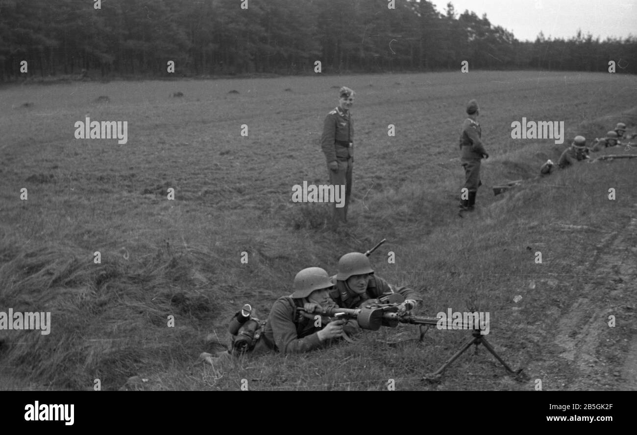 Wehrmacht Heer Maschinengewehr Mg 34 / German Army Machinegun Mg34 Foto Stock