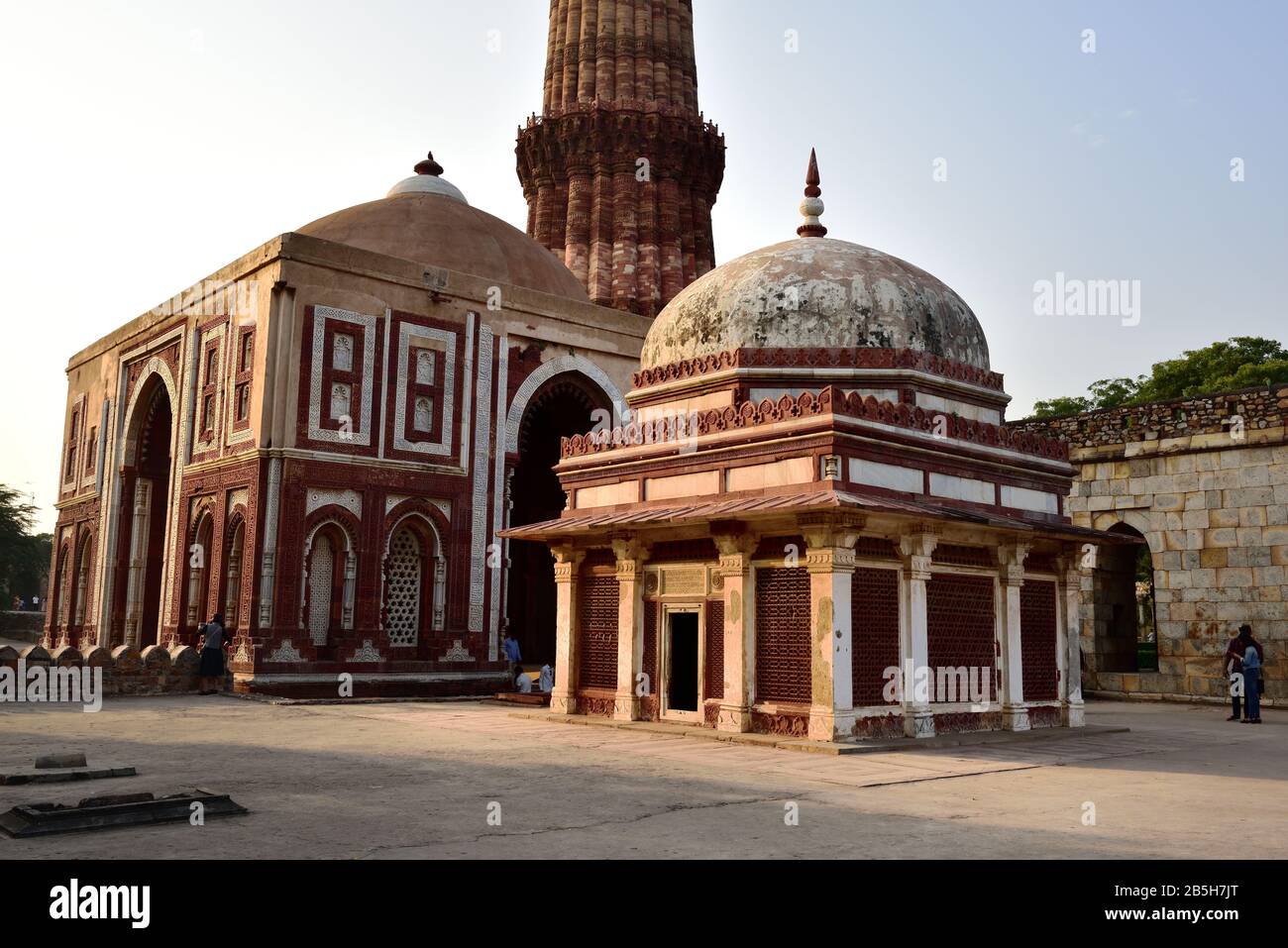 Old Delhi, India - 6th Novembre 2019:Sera alla Moschea di Islam di Quwwat ul Foto Stock