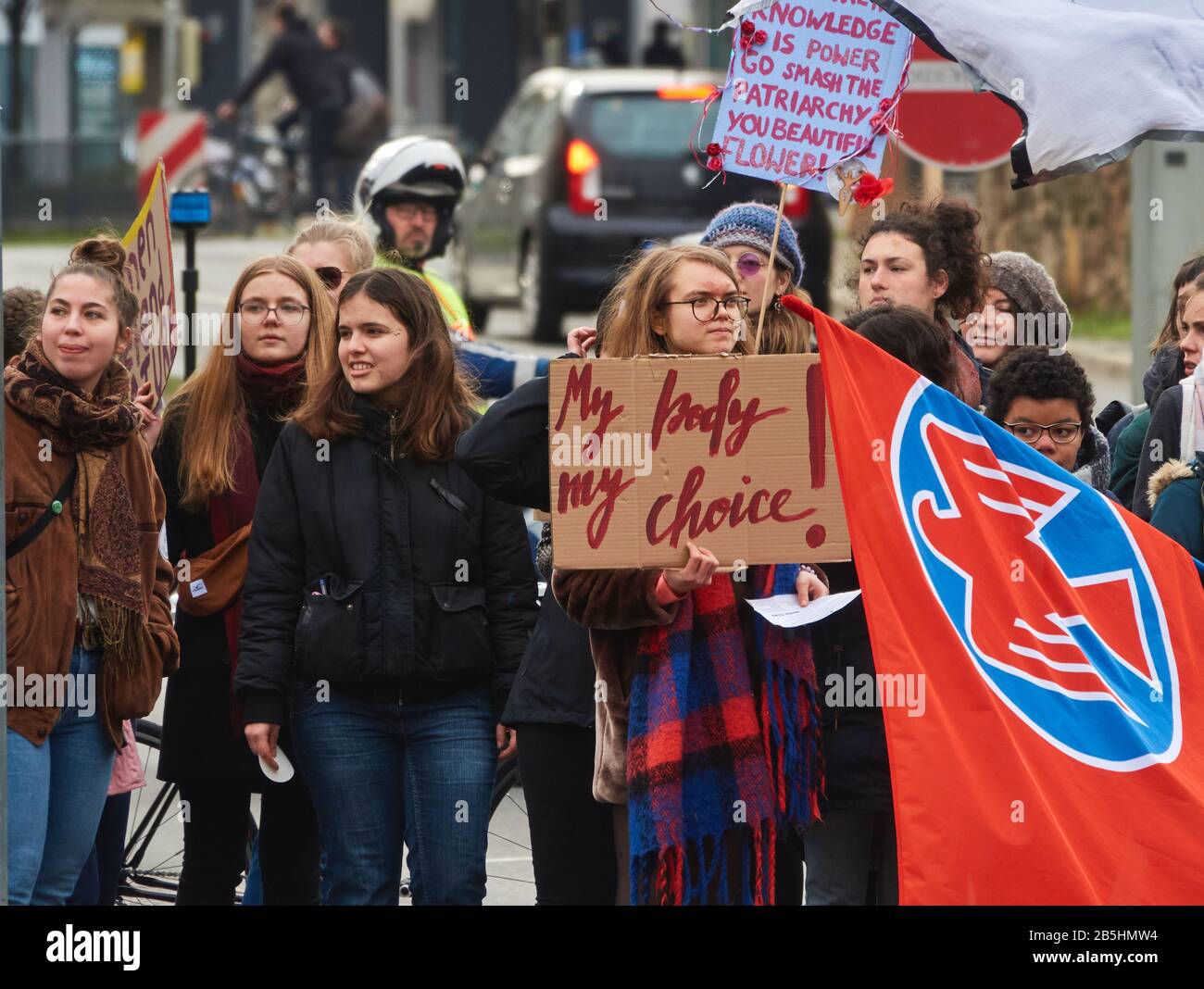 Braunschweig, Germania, 8 marzo 2020: Giornata delle donne 2020, marzo dell'Alleanza femminista nella Giornata internazionale della donna Foto Stock