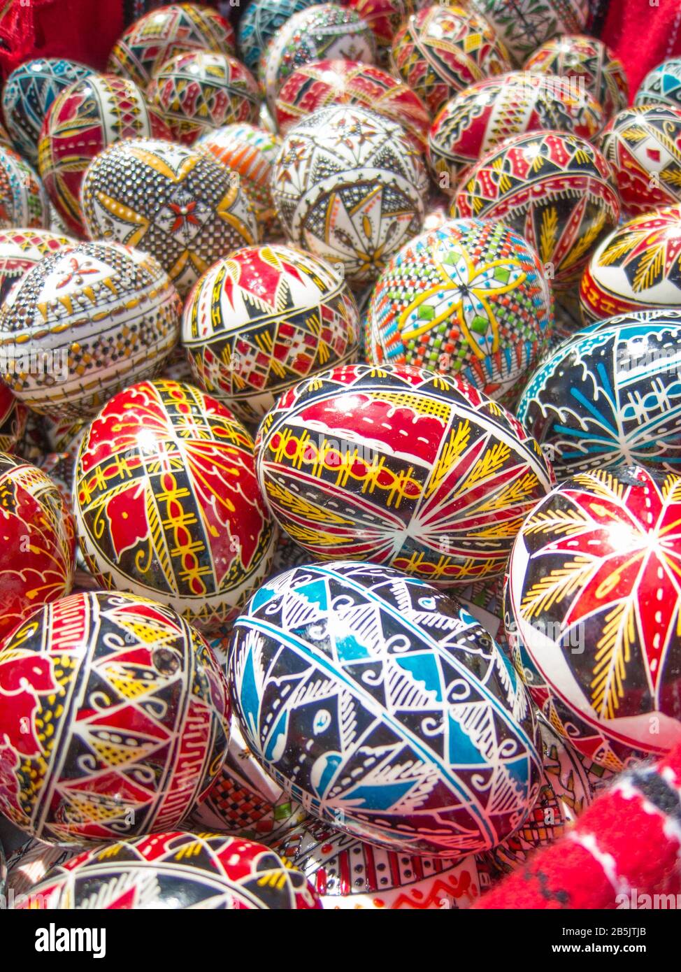 tradizionale pasqua ortodossa romeno decorato uova di pasqua Foto Stock