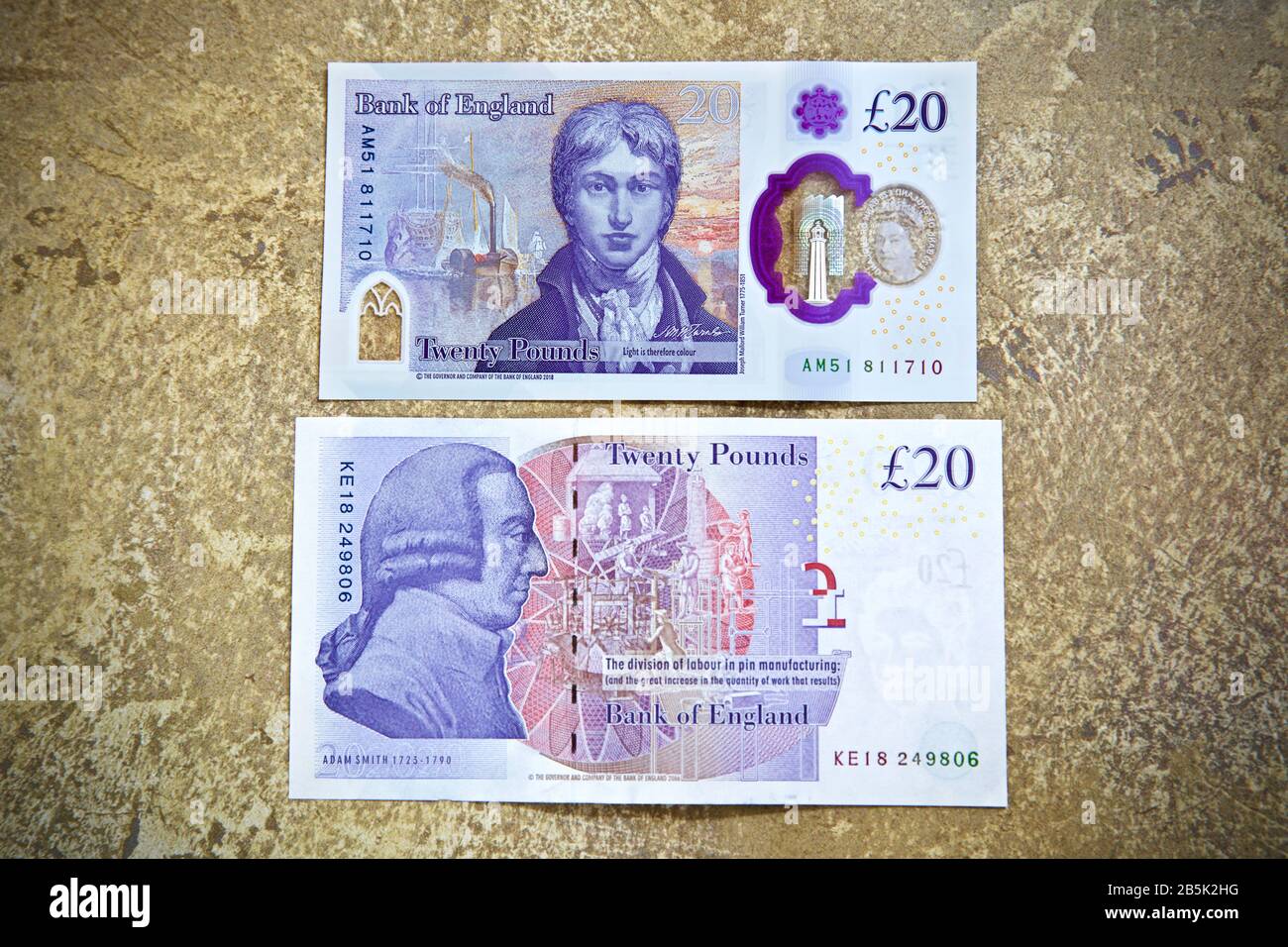 Il rovescio della nuova banconota da £20 con J. M. W. Turner e il rovescio della vecchia banconota da £20 in cotone con Adam Smith Foto Stock