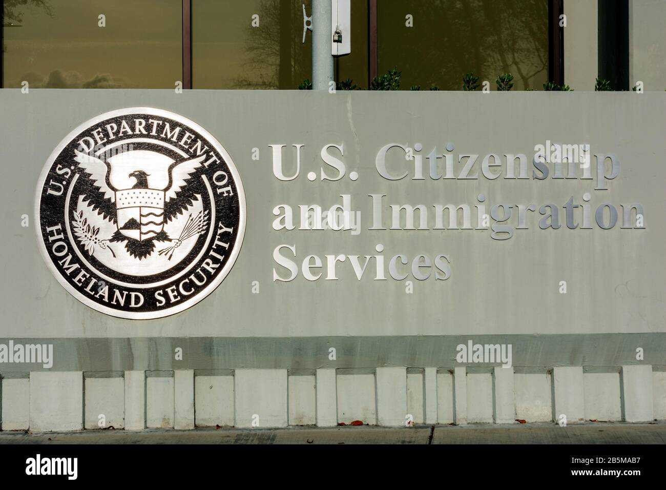 Servizi di cittadinanza e immigrazione degli Stati Uniti, ufficio sul campo USCIS nell'area della Baia di San Francisco. USCIS è un'agenzia del Dipartimento della sicurezza interna degli Stati Uniti Foto Stock