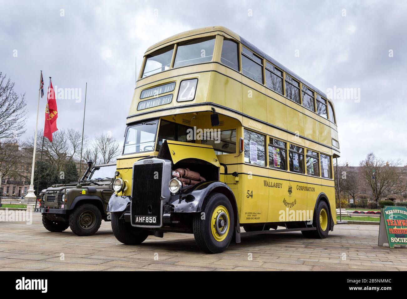 Leyland Titan PD2 Metro-Cammell Wallasey Corporation bus, Hamilton Square, Birkenhead Foto Stock