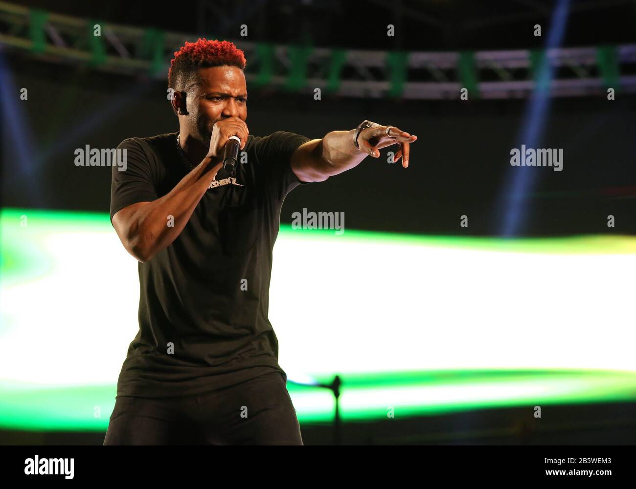 Port OF SPAIN, TRINIDAD - FEB 17: Giamaicano dancehall registrazione artista Konshens si esibisce alla finale Machel Lunedi concerto ‘The Wedding’ durante Carniv Foto Stock