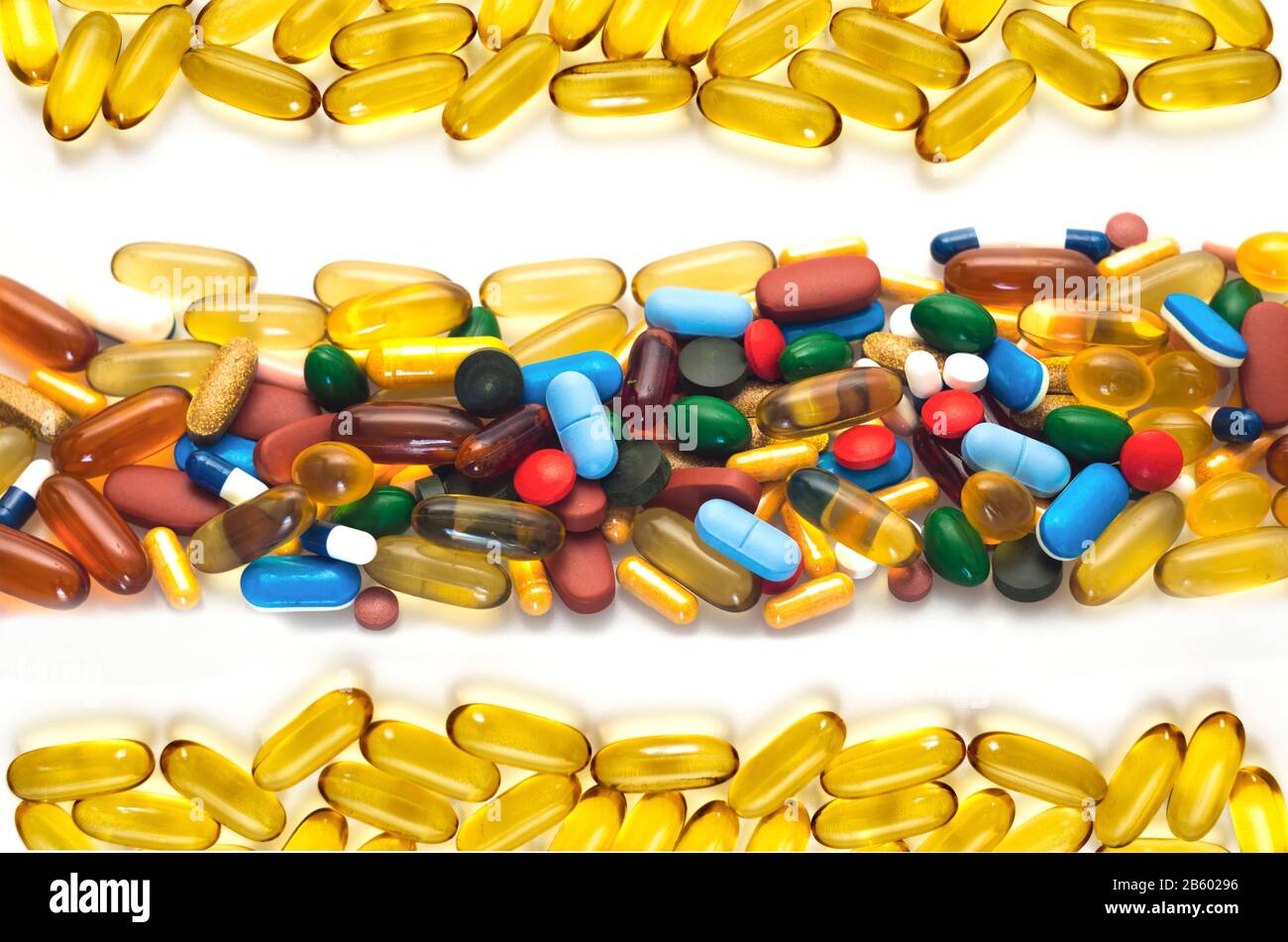 lotti delle pillole colorate. concetto della medicina Foto Stock