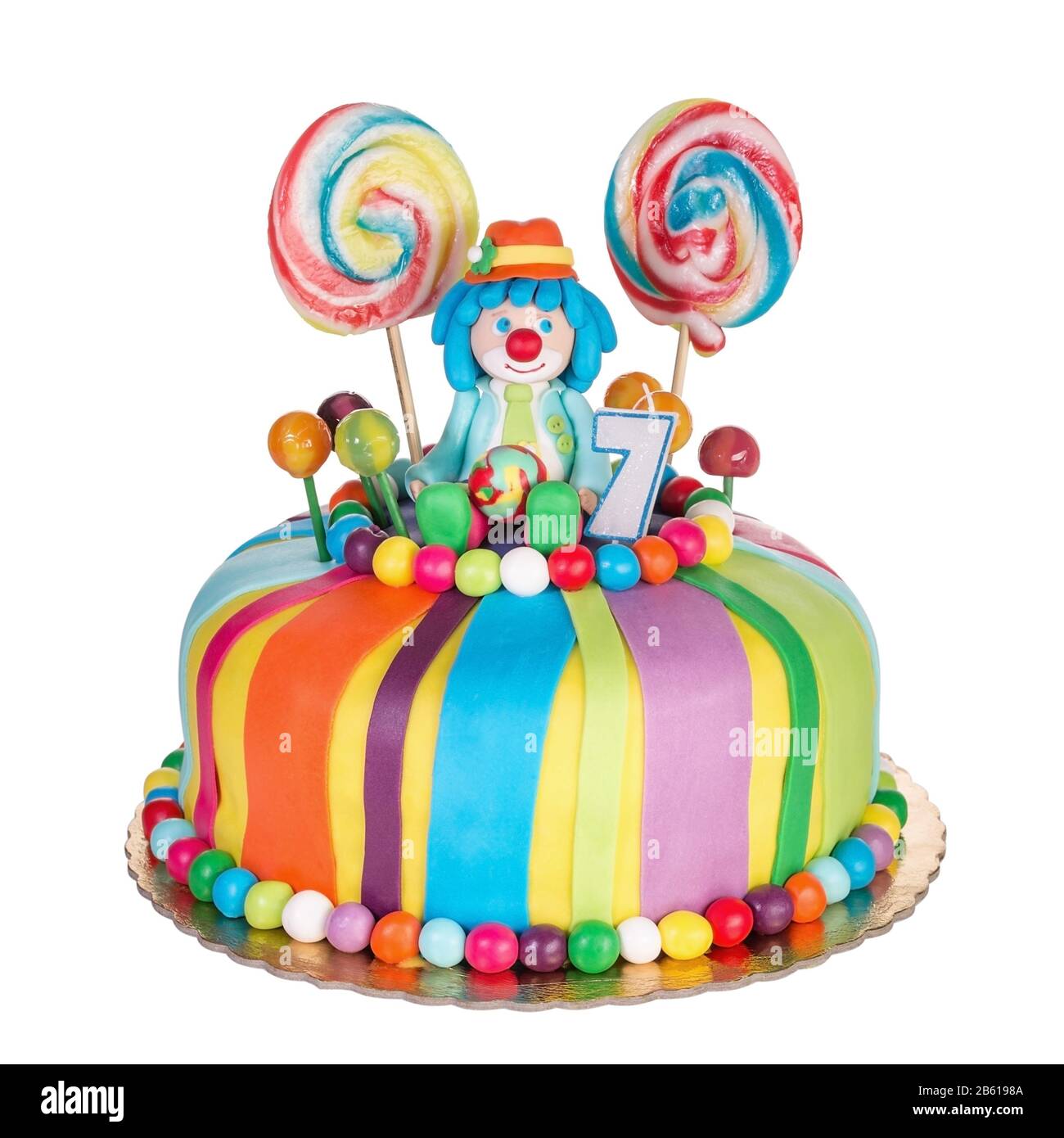 Splendida torta di compleanno per i bambini. Caramelle colorate Foto stock  - Alamy