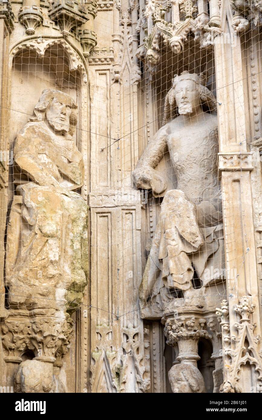 Medievale West Front immagine schermo sculture in pietra, architettura gotica c 13th secolo, Exeter Cathedral Church, Exeter, Devon, Inghilterra, Regno Unito Foto Stock