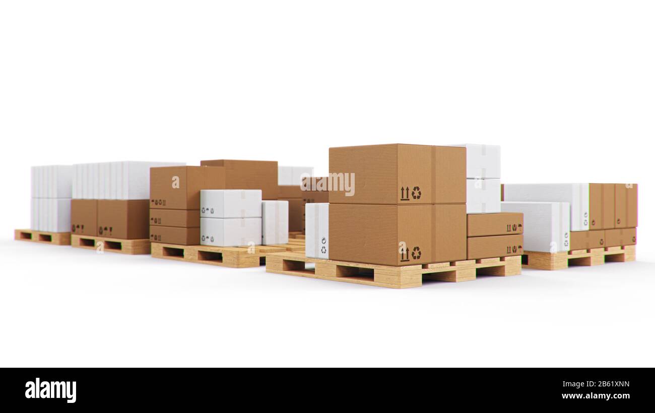 Scatole di cartone su pallet di legno isolato su sfondo bianco. Scatole di cartone per la consegna delle merci. Consegna pacchi, trasporto pacchi Foto Stock