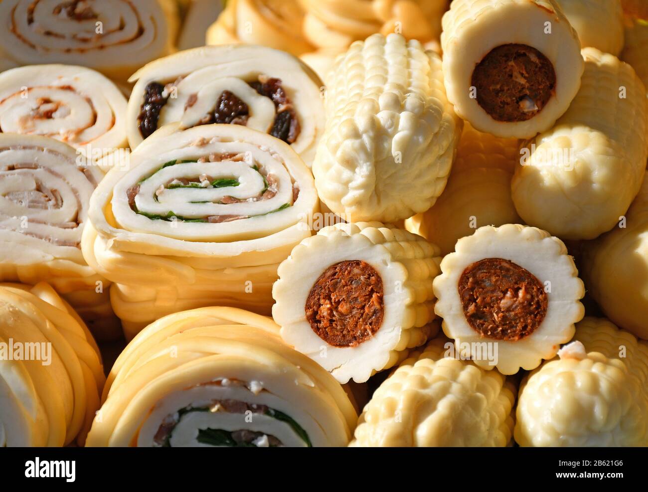 Formaggio ripieno di verdure e carne Foto Stock