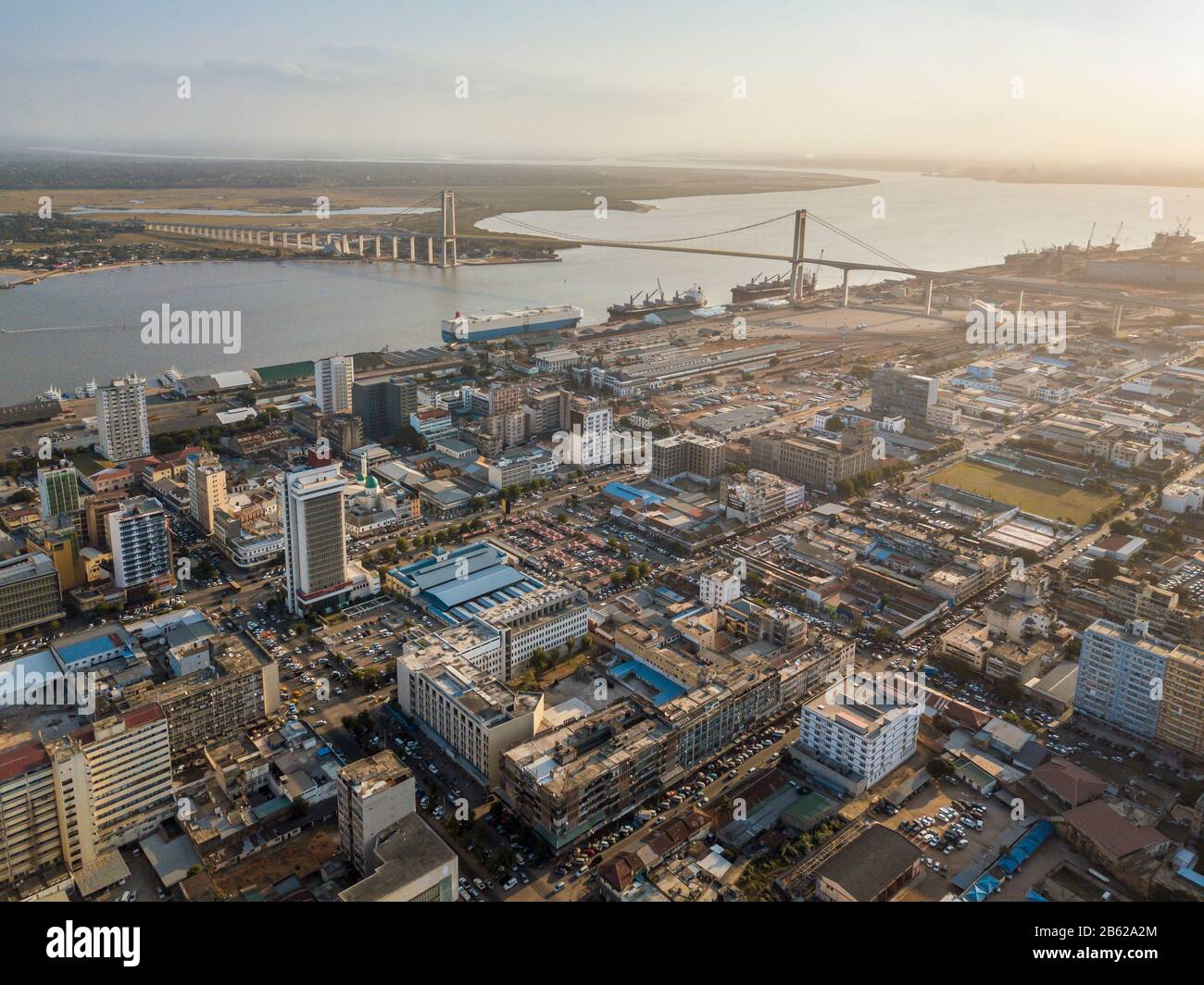 Veduta aerea del centro di Maputo, capitale in crescita del Mozambico Foto Stock