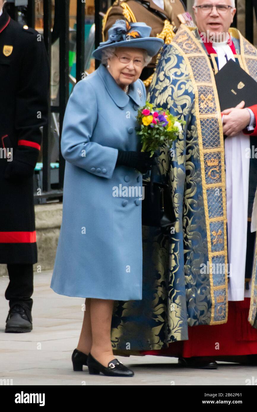 Londra, Regno Unito. 09th Mar, 2020. La regina Elisabetta II frequenta il Commonwealth Service annuale all'abbazia di Westminster, alla quale hanno partecipato capi di governo e rappresentanti dei 54 paesi e 2,4 miliardi di cittadini del Commonwealth. Londra, Regno Unito - 9 Marzo 2020 Credito: Nils Jorgensen/Alamy Live News Foto Stock