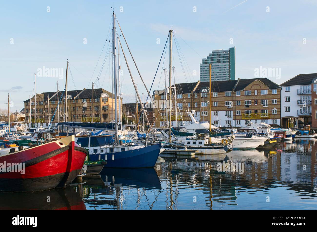 Barche a South Dock, Rotherhithe, nei Docklands di Londra, Regno Unito Foto Stock