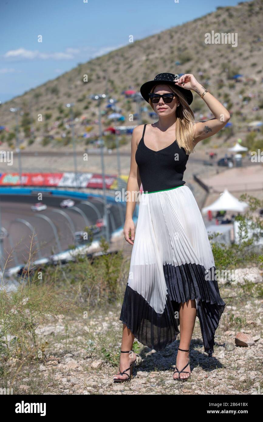 Avondale, Arizona, Stati Uniti. 8th Mar, 2020. Ashley Busch porta in pista per il FanShield 500 al Phoenix Raceway di Avondale, Arizona. (Immagine Di Credito: © Logan Arce/Asp) Foto Stock