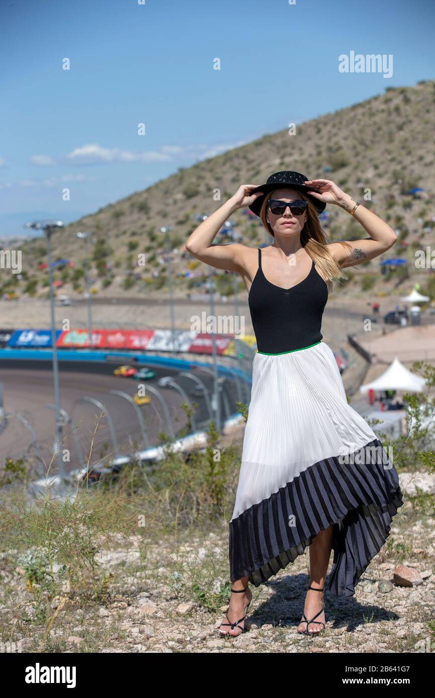 Avondale, Arizona, Stati Uniti. 8th Mar, 2020. Ashley Busch porta in pista per il FanShield 500 al Phoenix Raceway di Avondale, Arizona. (Immagine Di Credito: © Logan Arce/Asp) Foto Stock