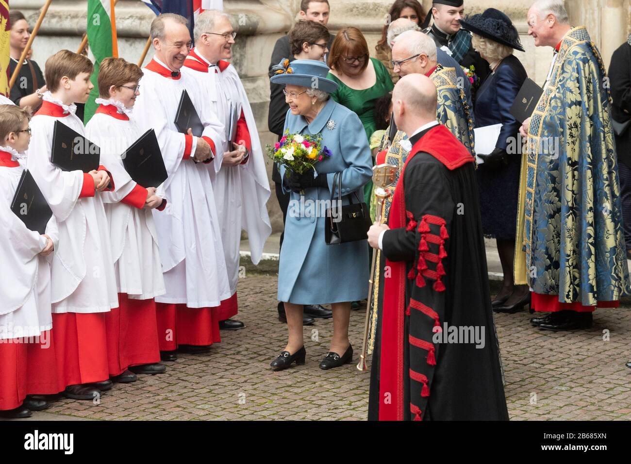 Londra, Gran Bretagna. 9th Mar, 2020. La Regina Elisabetta II lascia l'Abbazia di Westminster dopo aver partecipato all'annuale Commonwealth Service presso l'Abbazia di Westminster il Commonwealth Day a Londra, Gran Bretagna, il 9 marzo 2020. Credito: Ray Tang/Xinhua/Alamy Live News Foto Stock