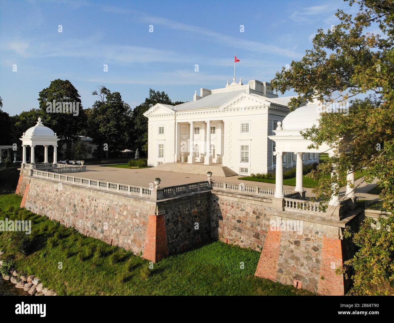 Veduta aerea del Maniero Uzutrakis (palazzo Uzutrakis) nella città di Trakai, Lituania Foto Stock