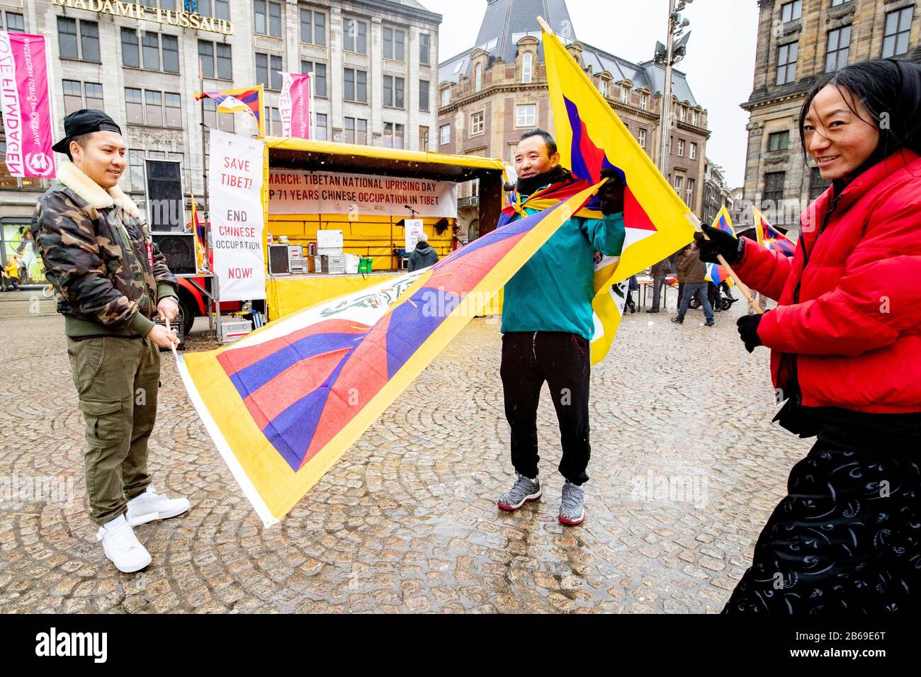 Amsterdam, Paesi Bassi. 10th Mar, 2020. Amsterdam, Piazza Dam, 10-03-2020, 61 anni fa, le strade di Lhasa erano piene di tibetani che protestavano pacificamente per la brutale oppressione della Cina.Il 10 marzo commemoriamo questa rivolta popolare nazionale in Tibet in tutto il mondo. Credito: Pro Shots/Alamy Live News Foto Stock