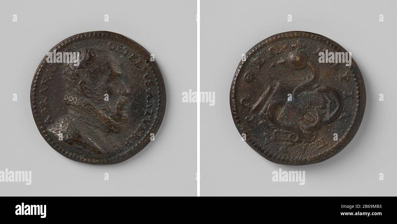 Abraham Ortelius, A-VG-1-519 Bronzen penning. Voorzijde: Borststuk uomo binnen omschrift. Keerzijde: Slang met rijksappel kruipend tussen stapel boeken binnen Grieks omschrift fabbricante : medailleur: Jacques JonghelinckPlats fabbricazione: Nederland dating: 1598 Materiale: Brons Techniek: Slaan dimensioni: D 3,5 cm. × g 21,22 gr Data: 1598-06-28 - 1598-06-28Wie: Abraham Ortelius Foto Stock
