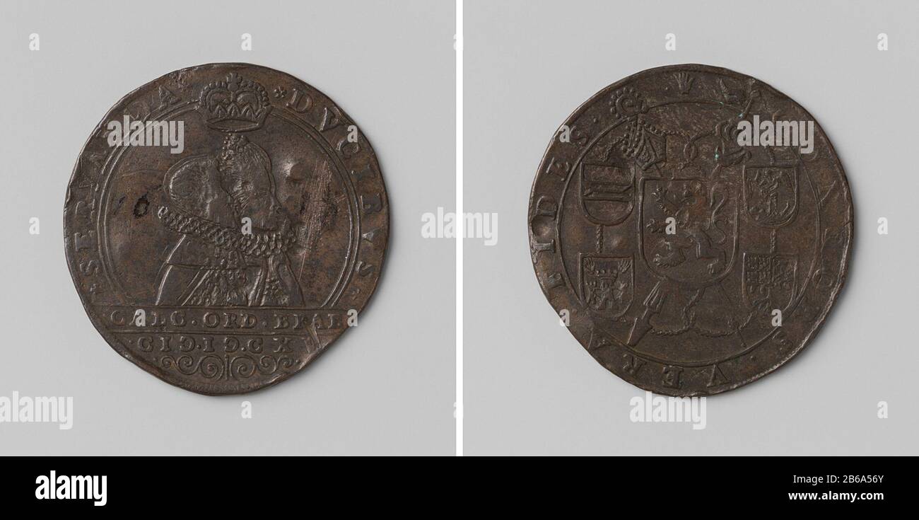 Albrecht e Isabella d'Austria, medaglia contabile battuta sugli ordini degli stati di Brabant Koperen Penning. Voorzijde: Bortststukken van man en vrouw onder kroon binnen omschrift; afsnede: Oppschrift boven siermotief. Keerzijde: Wapenschild op een gekruiste bisschopsstaf, bekroond met een mijter, en een lan, bekroond met een helm, omgeven door vier met koord samengebonden wapenschilden binnen omschrift fabbricante : anoniemPlats fabbricazione: Antwerpen dating: 1615 Kenmerslaan: Materiale: Kniek D: M. × g 4,50 gr Data: 1615 - 1615 Foto Stock