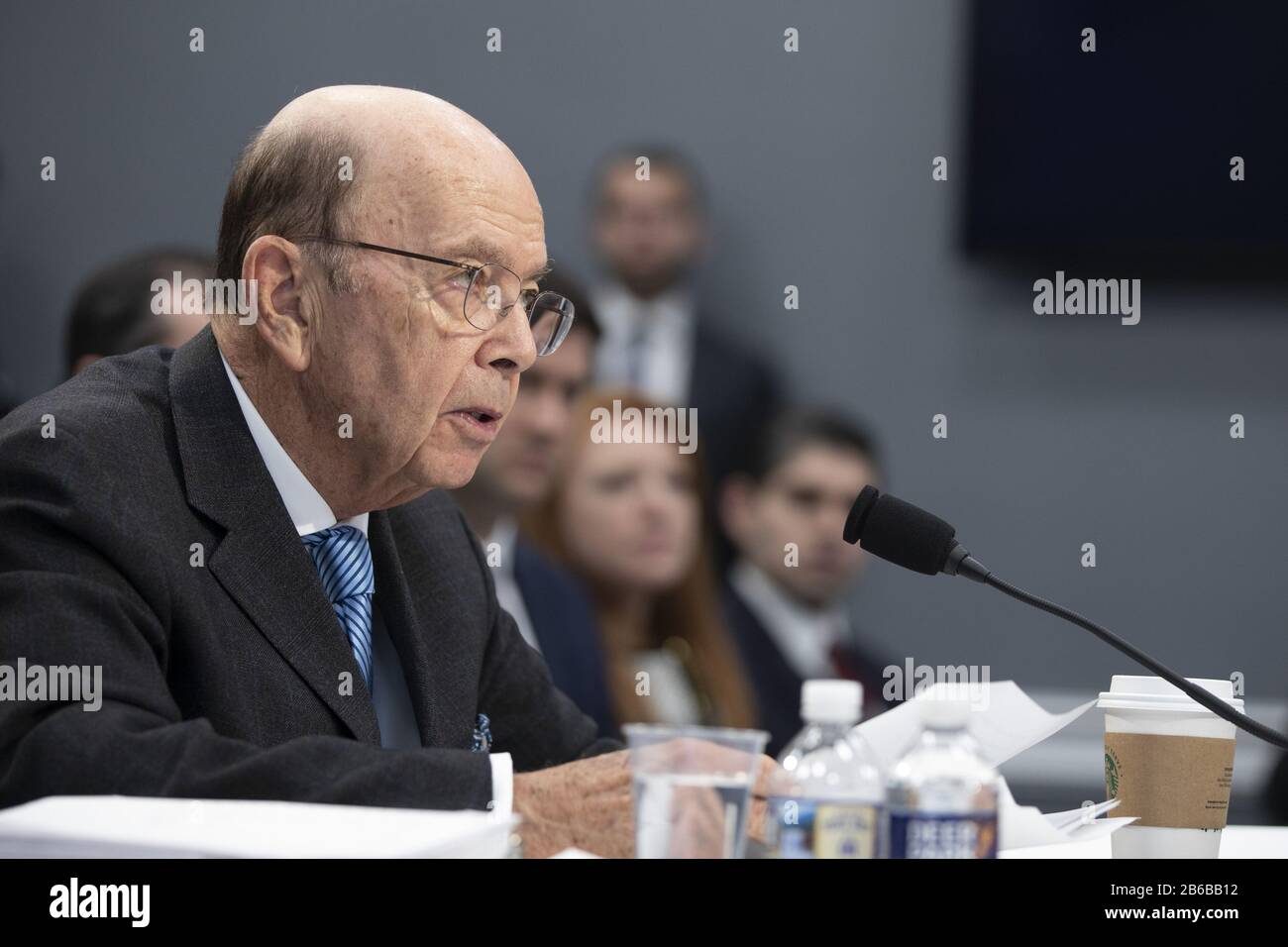 Wilbur Ross, segretario al commercio, testimonia alla Camera Stanziamenti Commercio, Giustizia, Scienza e Agenzie Collegate Sottocommissione udienza sul Dipartimento del Commercio richiesta di bilancio per FY2021 a Capitol Hill a Washington, D.C. martedì 10 marzo 2020. Foto di Tasos Katopodis/UPI Foto Stock Wilbur Ross, segretario al commercio, testimonia alla Camera Stanziamenti Commercio, Giustizia, Scienza e Agenzie Collegate Sottocommissione udienza sul Dipartimento del Commercio richiesta di bilancio per FY2021 a Capitol Hill a Washington, D.C. martedì 10 marzo 2020. Foto di Tasos Katopodis/UPI Foto Stock