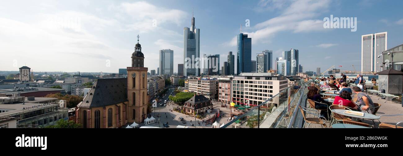 Edifici in una città, Chiesa di Santa Caterina, Hauptwache, Francoforte, Assia, Germania Foto Stock