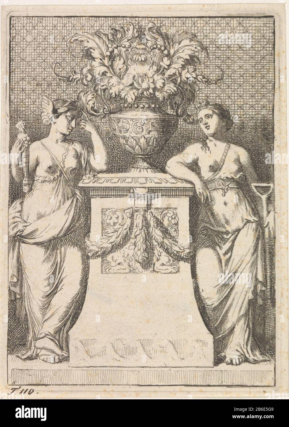 Vaso floreale fiancheggiato Da Invenzione e Labor Twee vrouwelijke personificaties stean links en rechts van een voetstuk Foto Stock