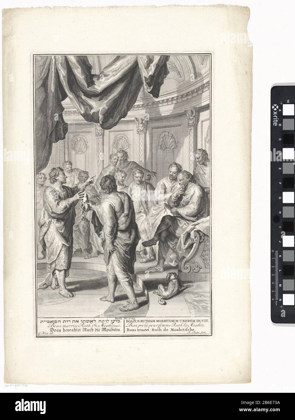 Boas sposa Ruth In de poort van Bethlehem doet een familielid van Boaz ten overstaan van de tien oudsten afstand van zijn recht als losser door zijn schoen uit te trekken. Daarmee draagt hij de rechten su aan Boaz. De schoen è stato het symbool van heerschappij en zeggenschap. Wie: Een stuk Land kocht, atto dat porta er zijn voet, zijn geschoeide voet, op te zetten. Illustratie van de Bijbeltekst IV: 1-13 Onder de voorstelling de titel in het Hebreeuws, Engels, Duits, Latijn, Frans en Nederlands. Produttore : produttore : Pieter Sluyter (vermeld op object)naar tekening van: Gerard Hoet ( Foto Stock