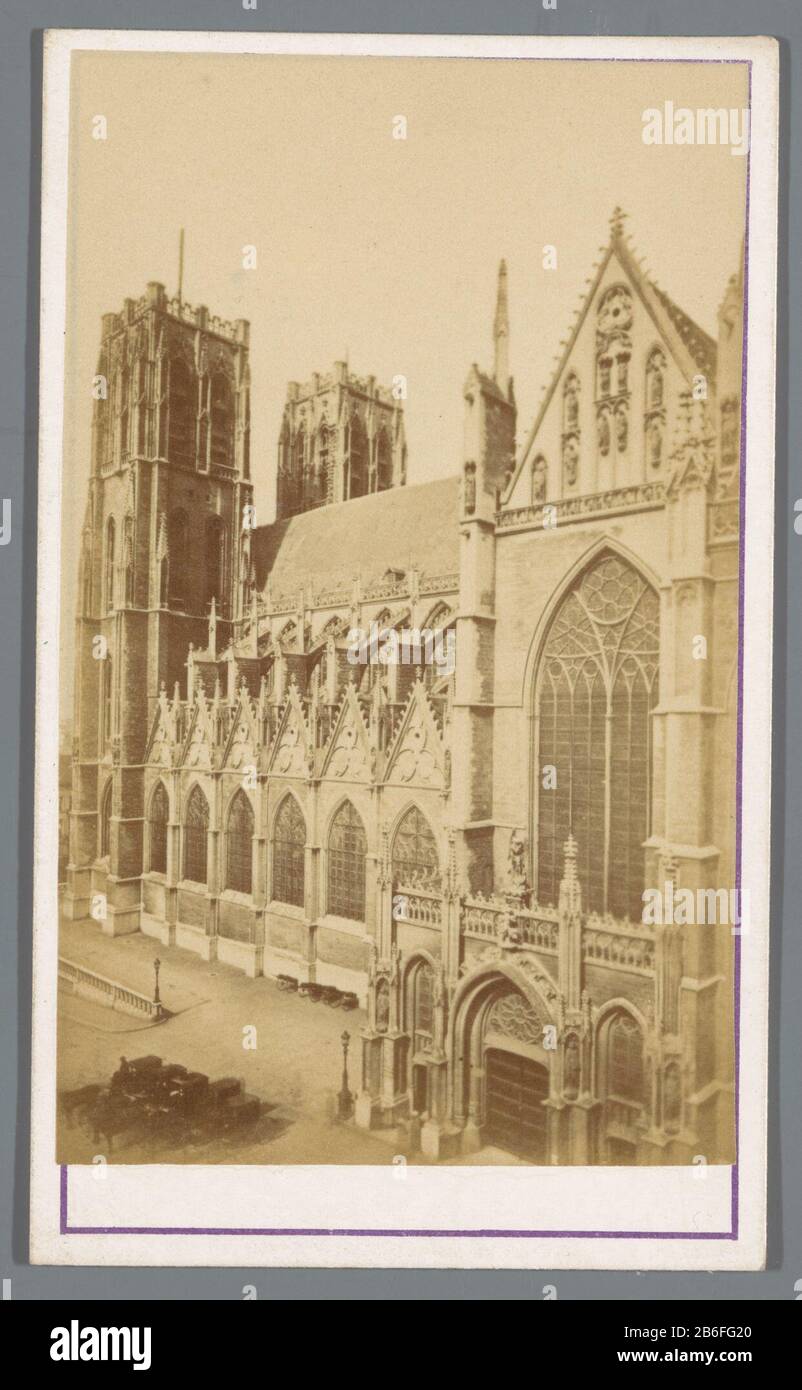 Bruxelles, Cathedrale Bruxelles, Cathedrale Object Type : foto carte-de-visite Objectnummer: RP-F-F24304 Produttore : fotografaf: L. Cerf (vermeld op object) dating: 1855 - 1900 dimensioni: Geheel: H 105 mm × b 63 mm Foto Stock