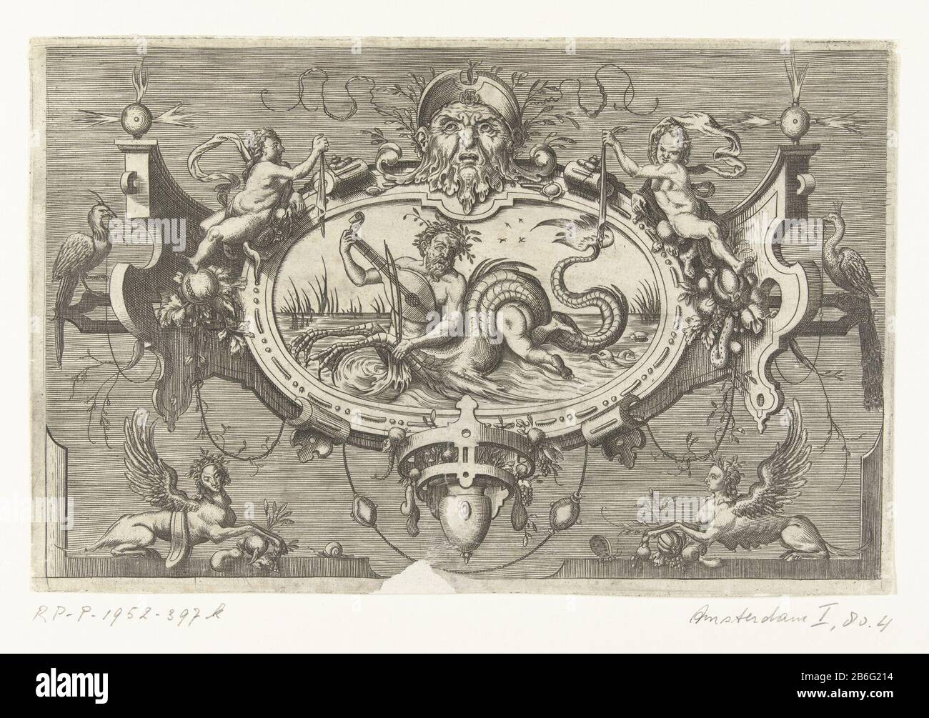 Cartouche con un violino che gioca triton Veelderhande cierlijcke compertementen (titolo della serie) Cartouche con un violino che gioca triton. La sua coda copre una persona. La cartuccia è dotata di un telaio di scorrimento con un mascaron superiore. A sinistra e a destra il Papa e il basso due sfingi. Sfondo ombreggiato. Parte della serie con la pagina del titolo e 12 bladen. Produttore : stampatore: Harmen Jansz Muller in design: Jacob Floris Editore: Hans Liefrinck (i) Luogo di produzione: Antwerpen Data: 1564 Materiale: Carta Tecnica: Engra (processo di stampa) Misure: Bordo della lastra: H 134 mm × b 211 mm Oggetto: Ornamento  Foto Stock Cartouche con un violino che gioca triton Veelderhande cierlijcke compertementen (titolo della serie) Cartouche con un violino che gioca triton. La sua coda copre una persona. La cartuccia è dotata di un telaio di scorrimento con un mascaron superiore. A sinistra e a destra il Papa e il basso due sfingi. Sfondo ombreggiato. Parte della serie con la pagina del titolo e 12 bladen. Produttore : stampatore: Harmen Jansz Muller in design: Jacob Floris Editore: Hans Liefrinck (i) Luogo di produzione: Antwerpen Data: 1564 Materiale: Carta Tecnica: Engra (processo di stampa) Misure: Bordo della lastra: H 134 mm × b 211 mm Oggetto: Ornamento  Foto Stock