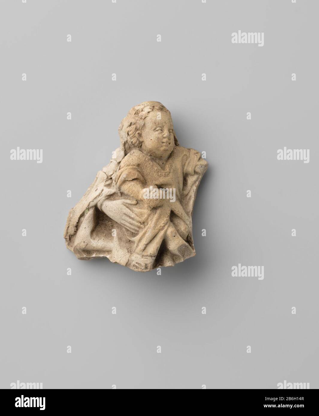 Cristo Bambino, frammento di una Madonna e Bambino Christuskind, frammento van een Maria Met genere Produttore : beeldenbakker:Plats fabbricante: Utrecht Dating: CA. 1450 Materiale: Pijpaarde dimensioni: H 5,2 cm. × b 4,3 cm. × d 2,0 cm. Foto Stock