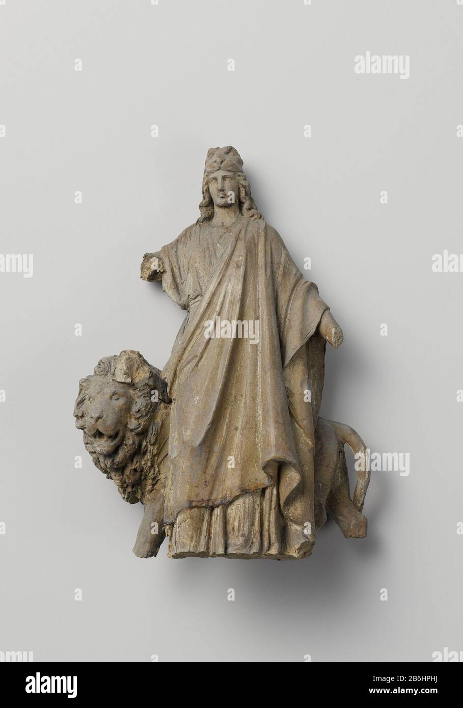 The Dutch Virgin ontwerp voor Monument 1813 te Den Haag fabbricante : beeldhoewer: Eugène Lacomblé datazione: CA. 1865 Materiale: Klei dimensioni: H 20 cm. × b 10 cm. × d 6 cm ethafoam houder: h 9,3 cm. × b 25 cm. × d 46,6 cm. Foto Stock